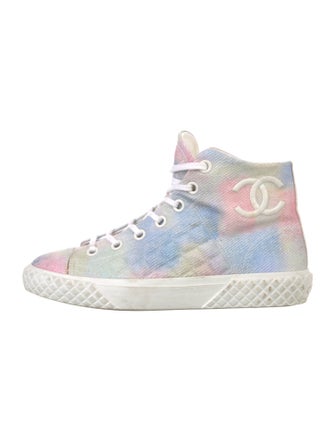 Chanel 2022 Interlocking CC Logo Sneakers