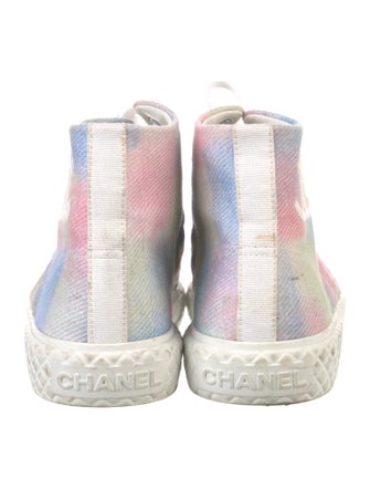 Chanel 2022 Interlocking CC Logo Sneakers