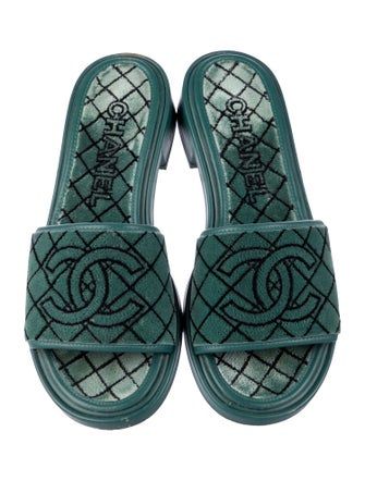 Chanel 2021 Interlocking CC Logo Slides