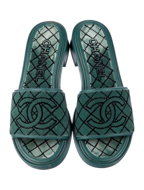 Chanel 2021 Interlocking CC Logo Slides