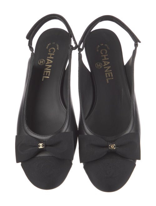 Chanel Interlocking CC Logo Leather Slingback Flats