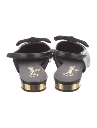 Chanel Interlocking CC Logo Leather Slingback Flats