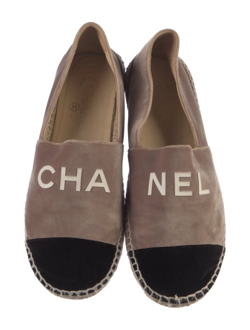 Chanel 2018 Interlocking CC Logo Espadrilles
