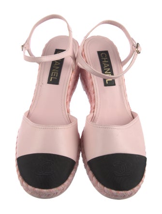 Chanel Interlocking CC Logo Leather Slingback Pumps