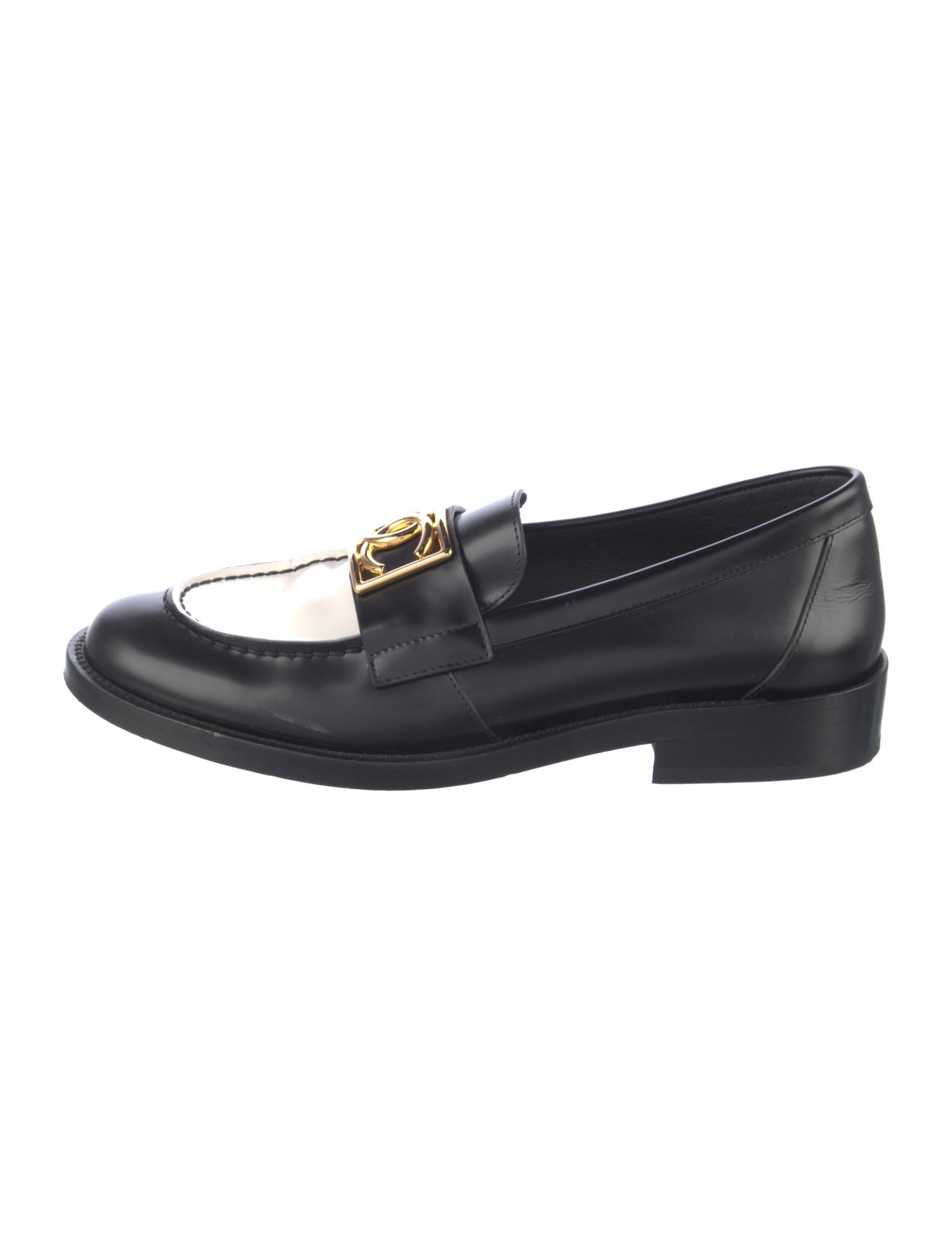 Chanel 2023 Interlocking CC Logo Loafers