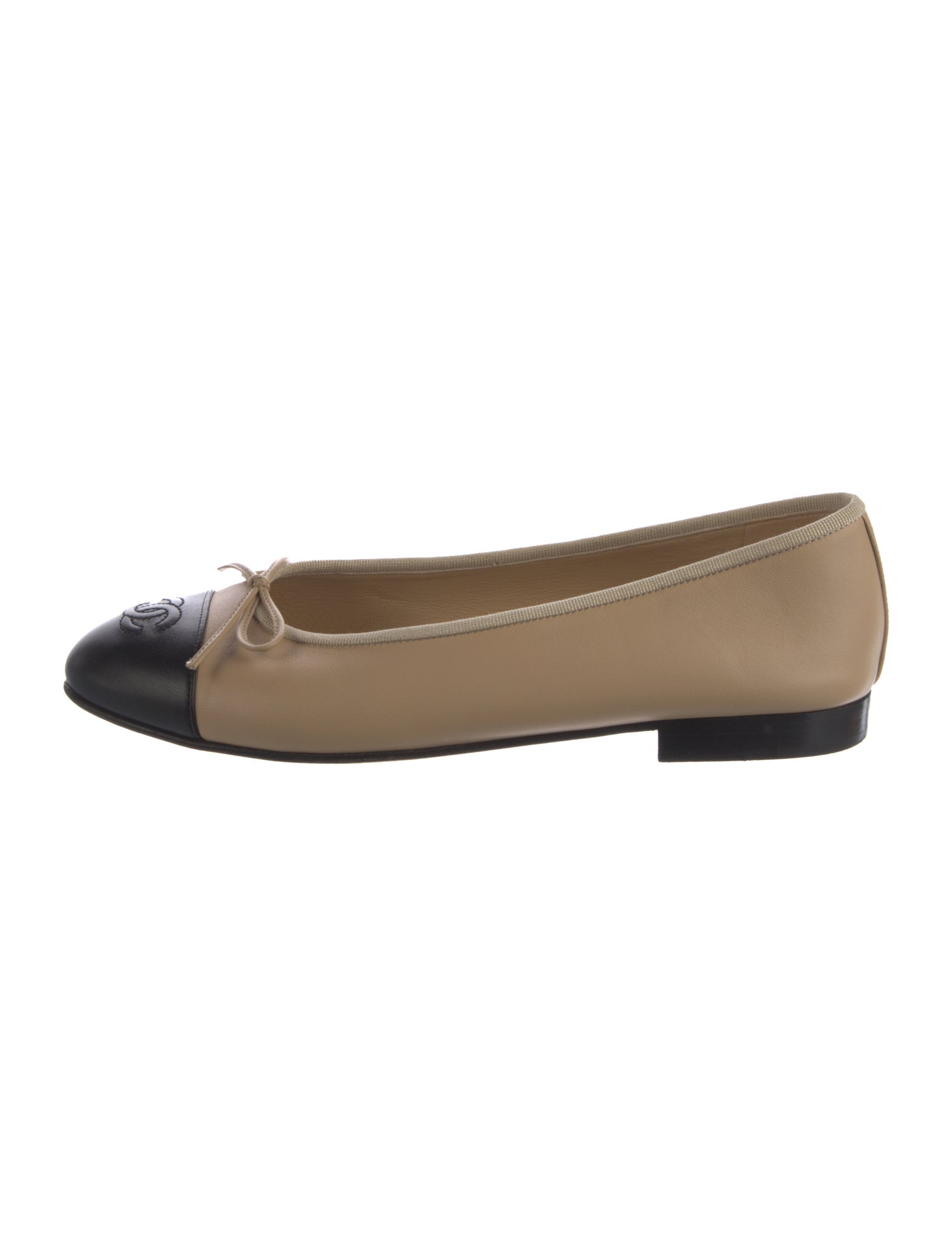 Chanel Interlocking CC Logo Lambskin Ballet Flats