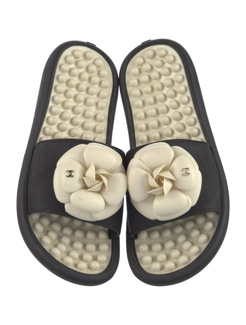 Chanel 2018 Interlocking CC Logo Slides