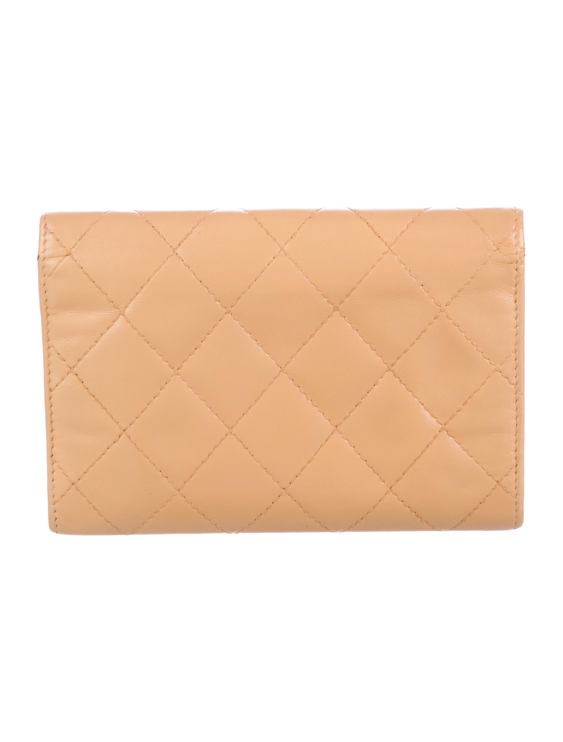 Chanel Interlocking CC Logo Lambskin Card Holder