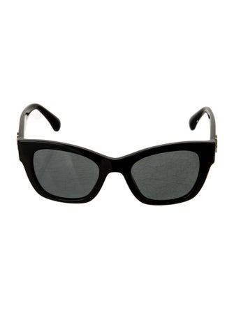 Chanel Interlocking CC Logo Wayfarer Sunglasses