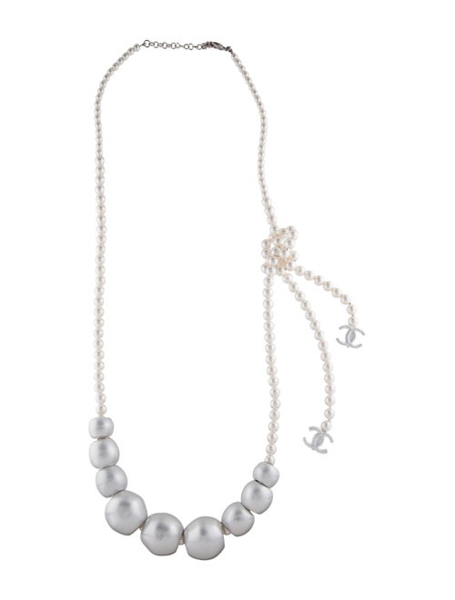 Chanel 2025 Faux Pearl Beaded Collar Necklace