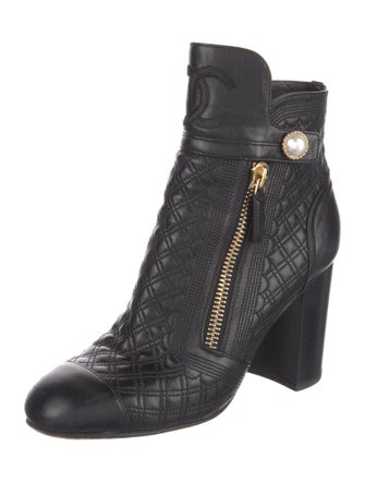 Chanel 2019 Interlocking CC Logo Boots