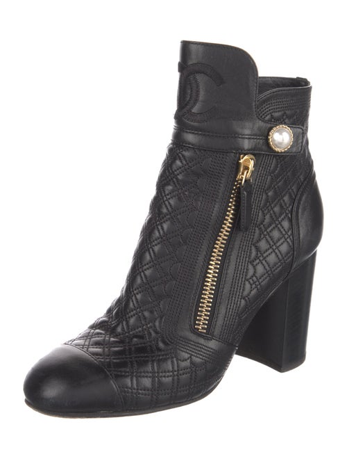 Chanel 2019 Interlocking CC Logo Boots