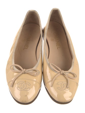 Chanel Interlocking CC Logo Patent Leather Ballet Flats