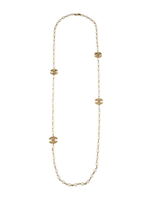 Chanel Faux Pearl CC Station Necklace