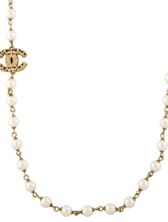 Chanel Faux Pearl CC Station Necklace