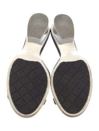 Chanel 2019 Interlocking CC Logo Slides