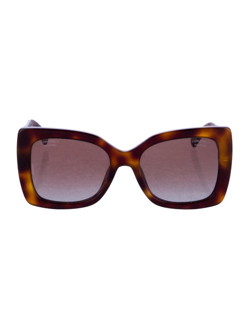 Chanel Interlocking CC Logo Oversize Sunglasses