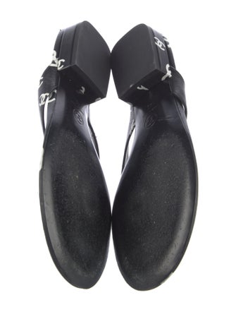 Chanel Interlocking CC Logo Leather Slides