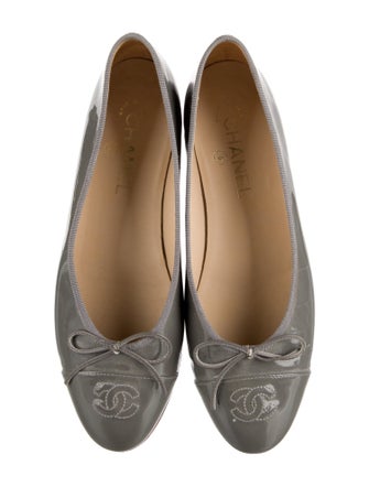 Chanel Interlocking CC Logo Patent Leather Ballet Flats