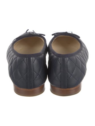 Chanel Interlocking CC Logo Leather Ballet Flats