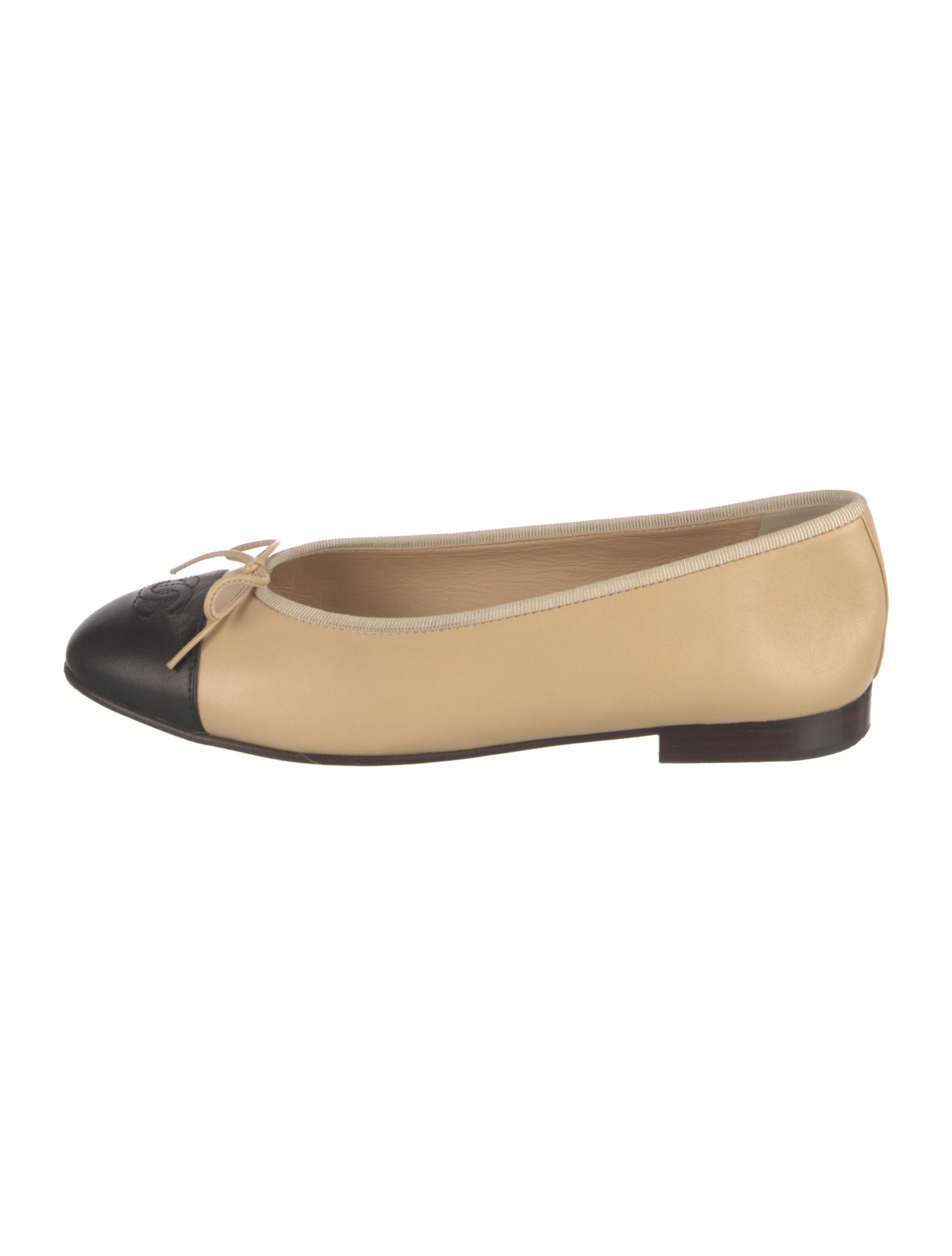 Chanel Interlocking CC Logo Lambskin Ballet Flats