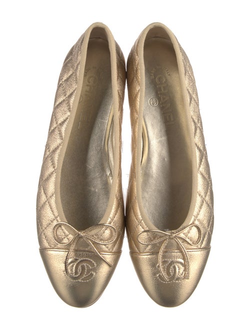 Chanel Interlocking CC Logo Leather Ballet Flats