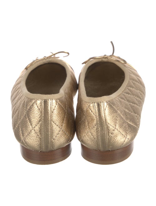 Chanel Interlocking CC Logo Leather Ballet Flats