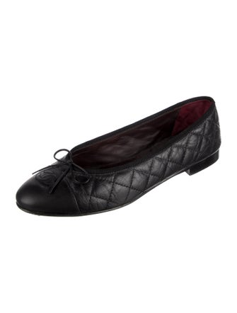 Chanel Interlocking CC Logo Leather Ballet Flats