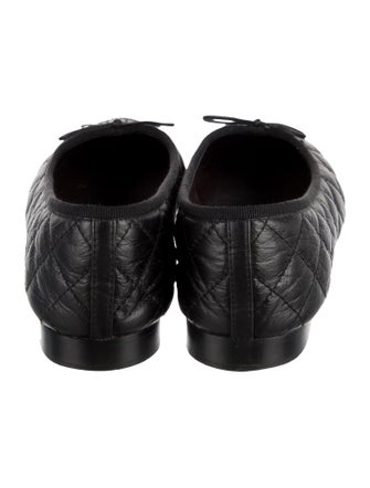 Chanel Interlocking CC Logo Leather Ballet Flats
