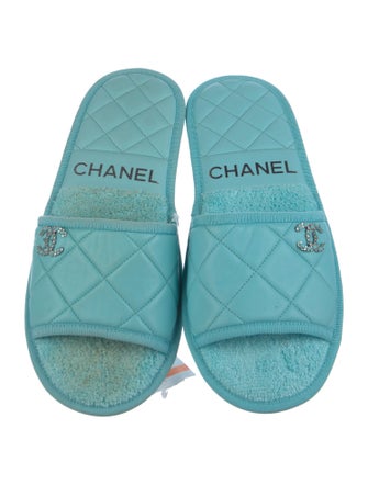 Chanel Interlocking CC Logo Leather Slides