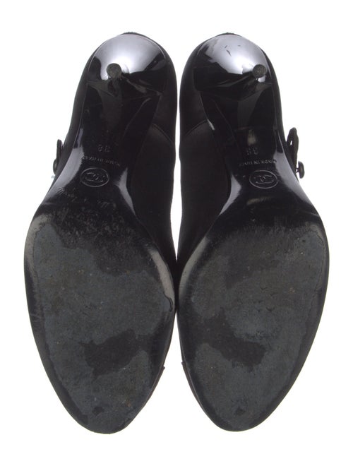 Chanel Interlocking CC Logo Satin Pumps