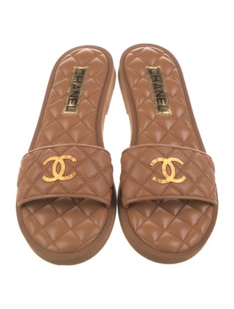 Chanel Interlocking CC Logo Leather Slides