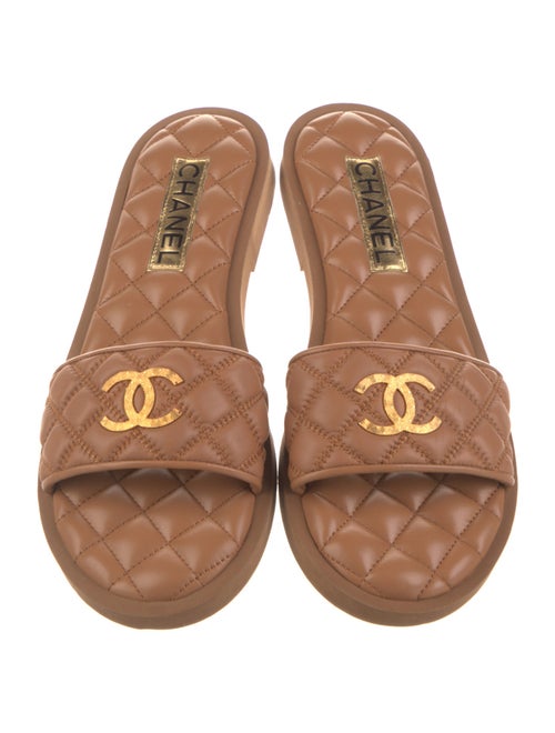 Chanel Interlocking CC Logo Leather Slides
