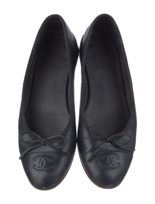 Chanel Interlocking CC Logo Leather Flats