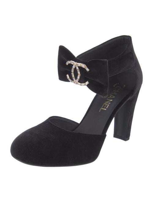 Chanel 2024 Interlocking CC Logo D'Orsay Pumps