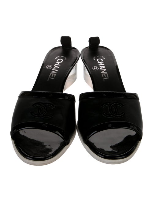 Chanel Interlocking CC Logo Leather Slingback Sandals
