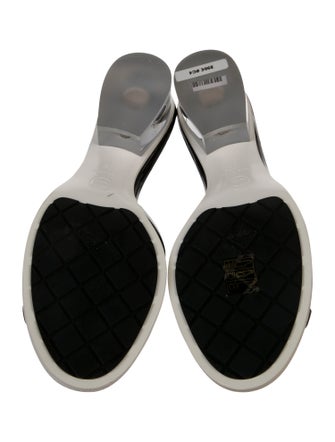 Chanel Interlocking CC Logo Leather Slingback Sandals