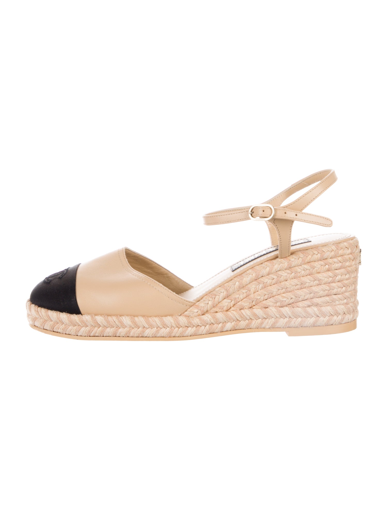 Chanel Interlocking CC Logo Leather Slingback Pumps