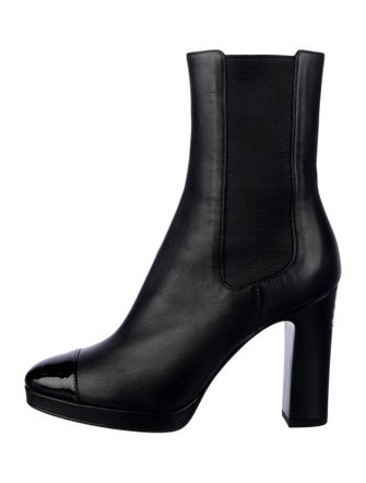 Chanel 2020 Interlocking CC Logo Chelsea Boots
