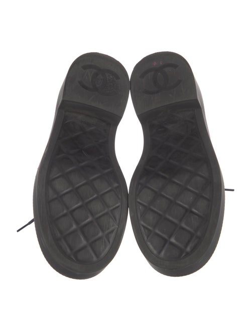 Chanel Interlocking CC Logo Leather Sneakers