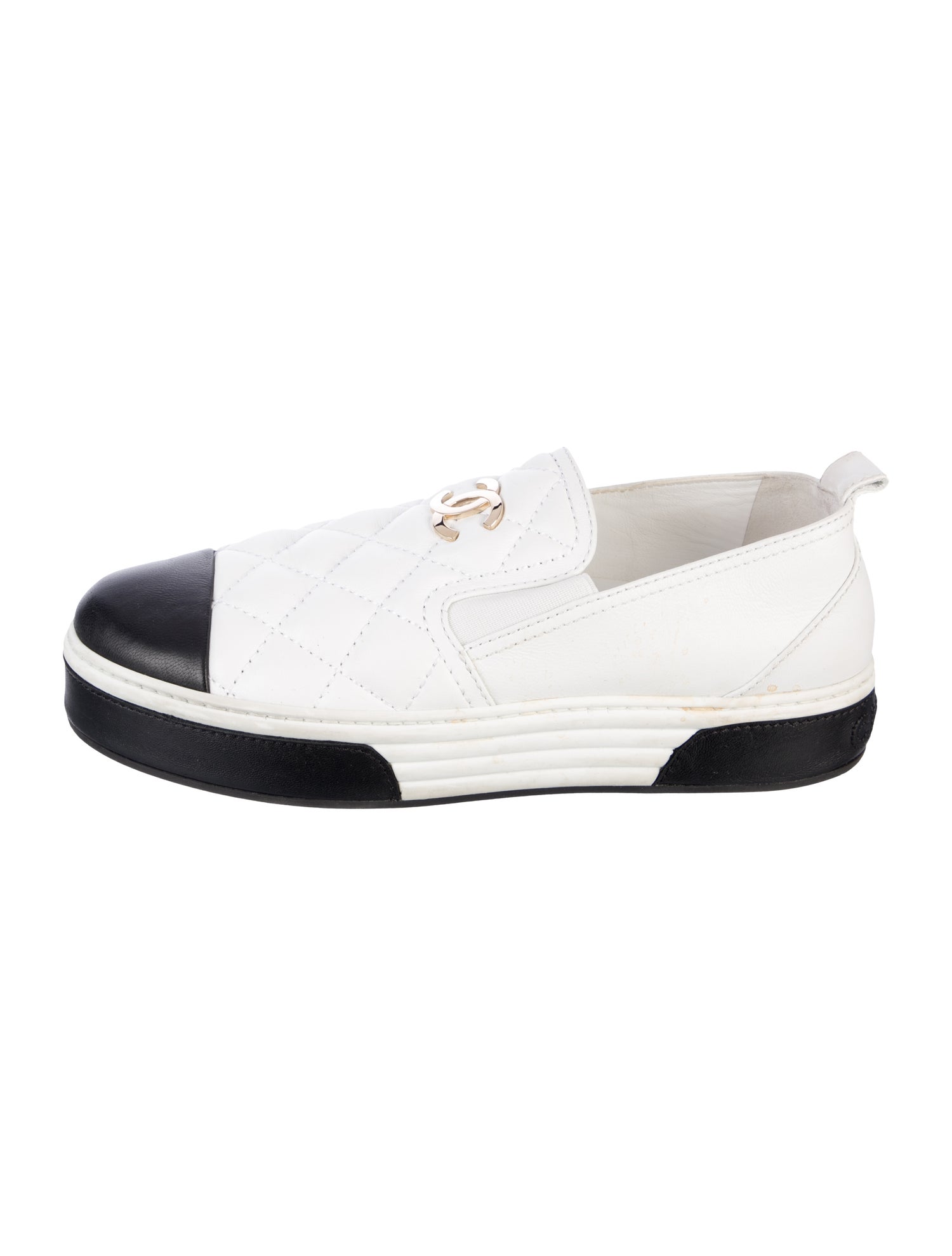 Chanel Interlocking CC Logo Leather Sneakers