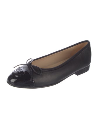 Chanel Interlocking CC Logo Leather Ballet Flats