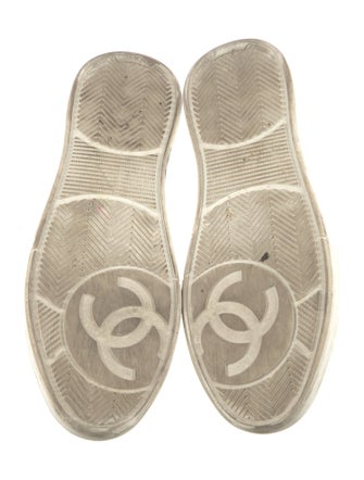 Chanel Interlocking CC Logo Leather Sneakers