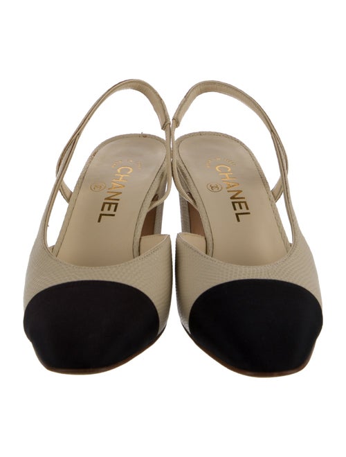 Chanel Interlocking CC Logo Leather Slingback Pumps