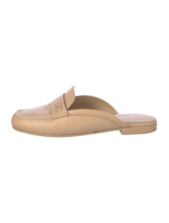 Chanel Interlocking CC Logo Leather Mules
