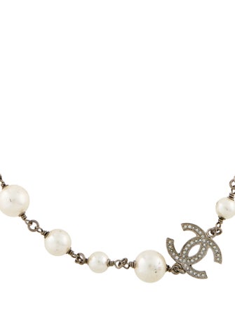 Chanel Faux Pearl & Strass CC Station Necklace