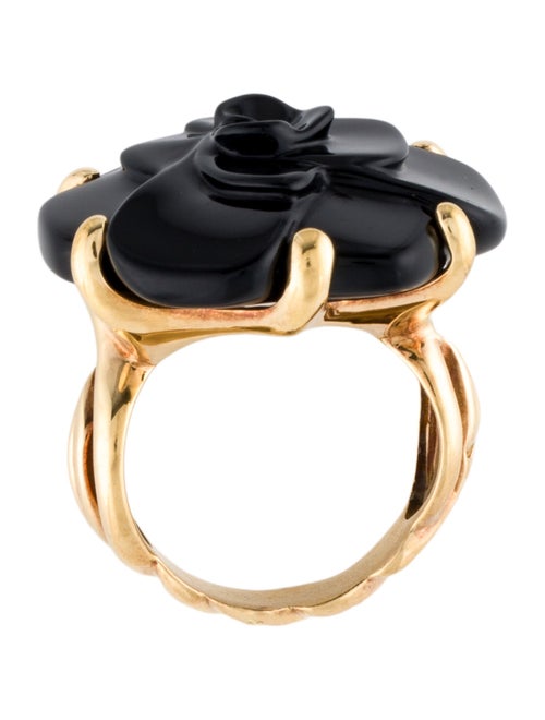 Chanel 18K Onyx Camélia Ring