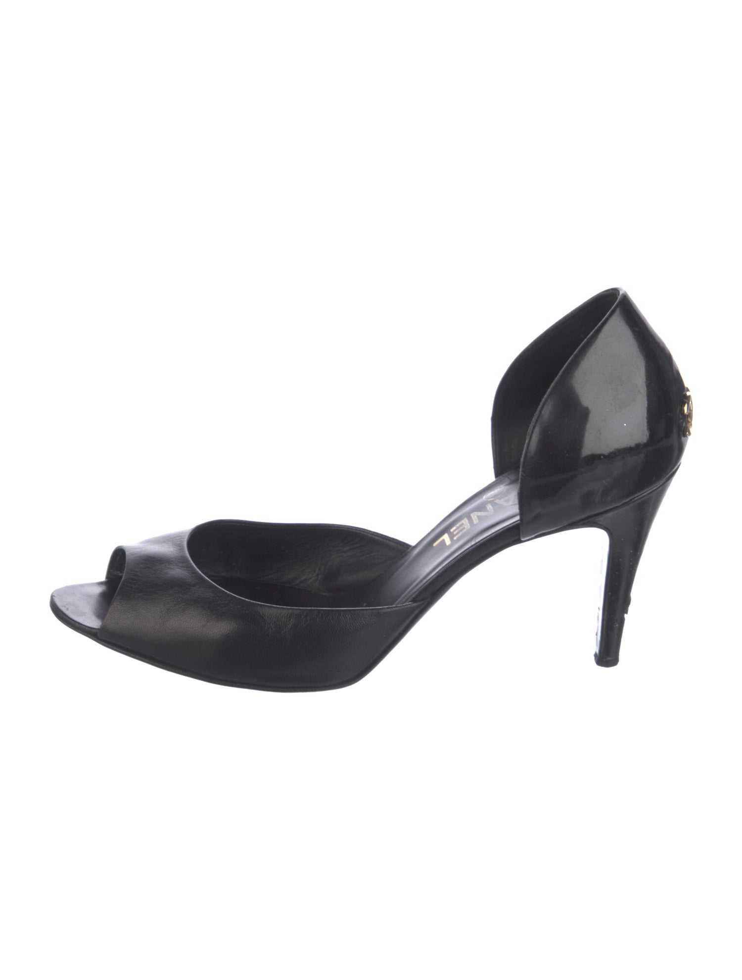 Chanel Interlocking CC Logo Leather D'Orsay Pumps