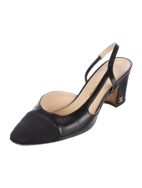 Chanel Interlocking CC Logo Leather Slingback Pumps