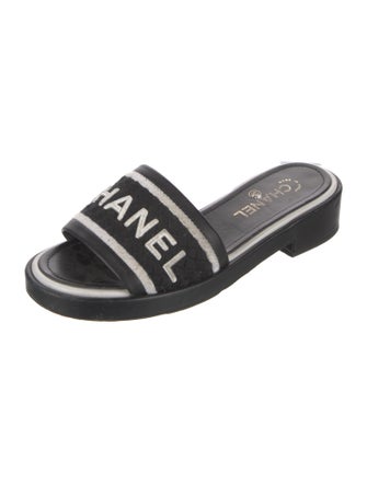 Chanel 2021 Interlocking CC Logo Slides